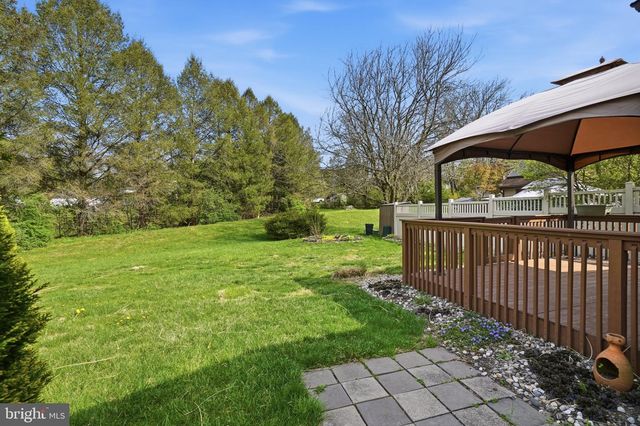 2807 WESTGATE DR, Easton, PA 18040