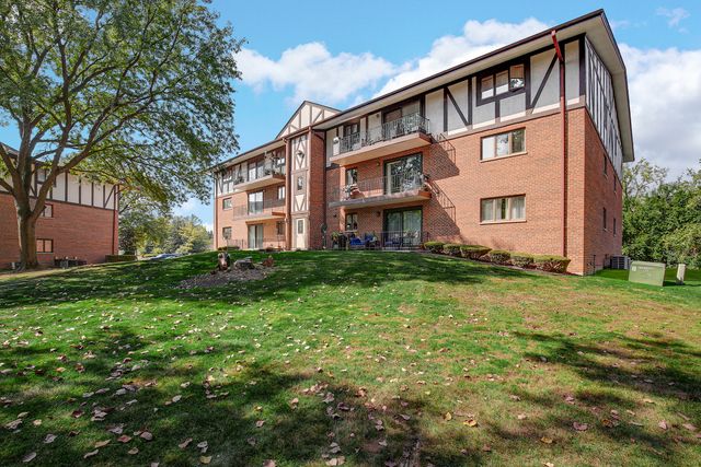 10845 S 84th Avenue 2B, Palos Hills, IL 60465