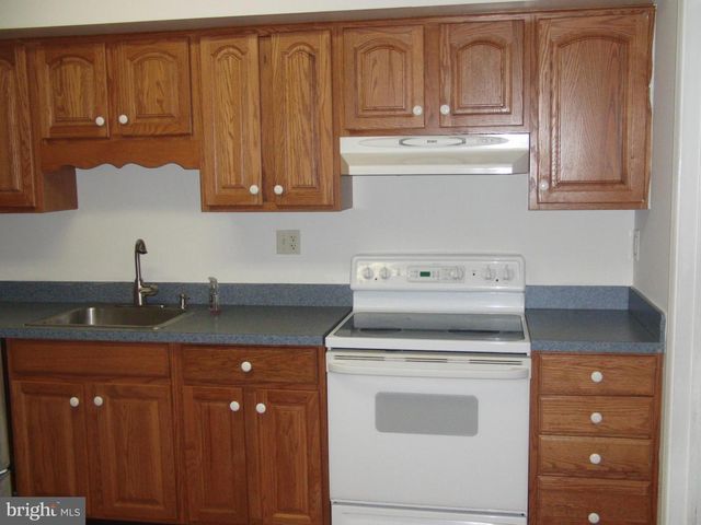 3926 WREXHAM CT, Bensalem, PA 19020