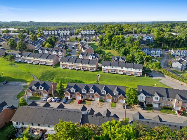 814 Spence Enclave Ln, Nashville, TN 37210