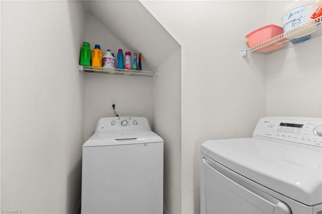 2688 Chari Park Lane, Walkertown, NC 27051