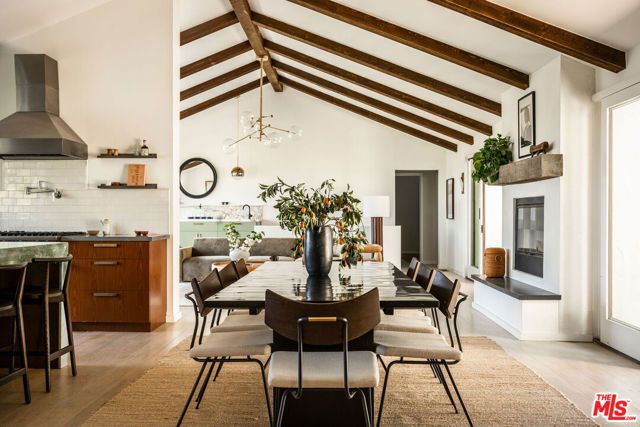 2017 N Gramercy Place, Los Angeles, CA 90068