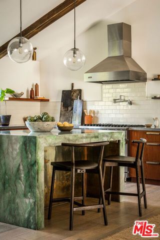 2017 N Gramercy Place, Los Angeles, CA 90068