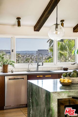 2017 N Gramercy Place, Los Angeles, CA 90068