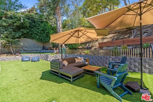 2820 Nichols Canyon Place, Los Angeles, CA 90046