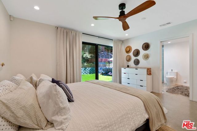 2820 Nichols Canyon Place, Los Angeles, CA 90046