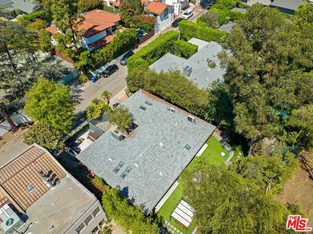 2820 Nichols Canyon Place, Los Angeles, CA 90046