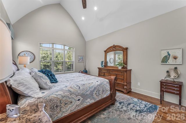 5895 Bakers Point, Hickory, NC 28602