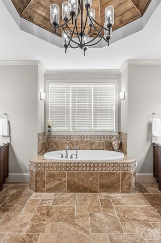 5895 Bakers Point, Hickory, NC 28602