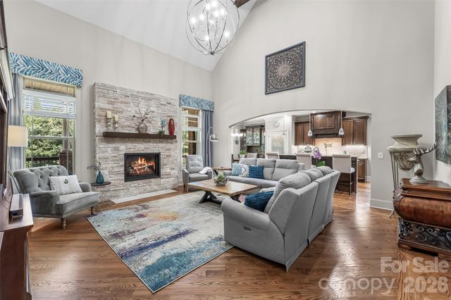 5895 Bakers Point, Hickory, NC 28602