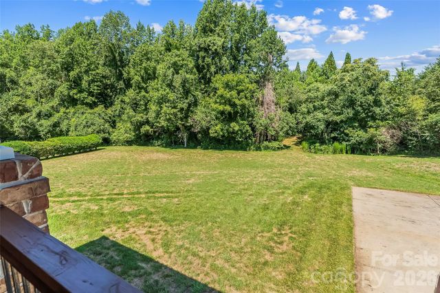 5895 Bakers Point, Hickory, NC 28602