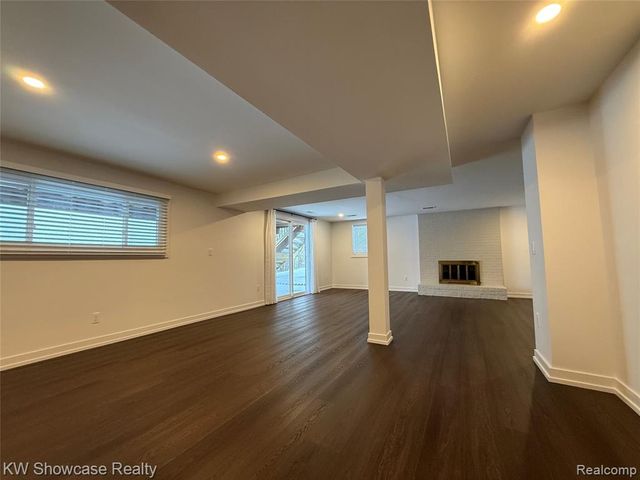 3506 Moberly Drive, Commerce Twp, MI 48382