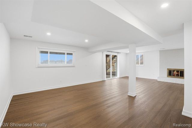 3506 Moberly Drive, Commerce Twp, MI 48382