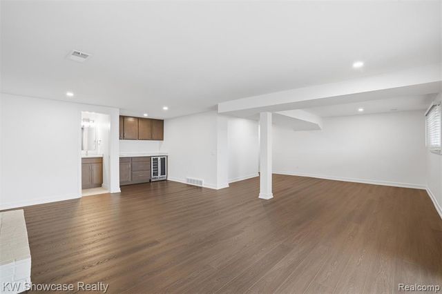 3506 Moberly Drive, Commerce Twp, MI 48382