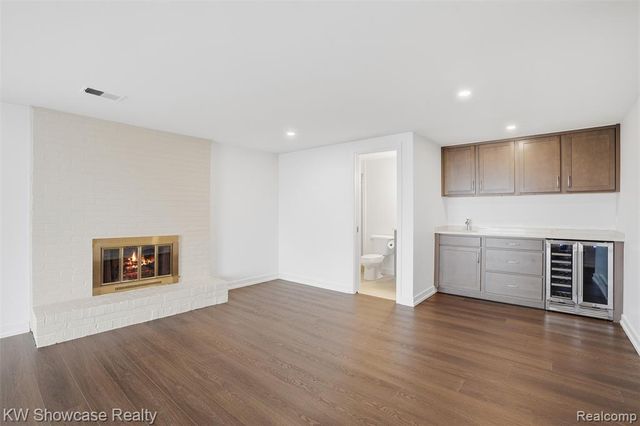 3506 Moberly Drive, Commerce Twp, MI 48382