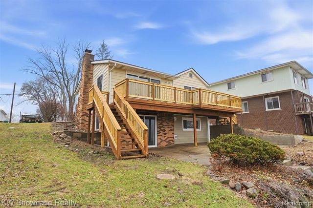 3506 Moberly Drive, Commerce Twp, MI 48382