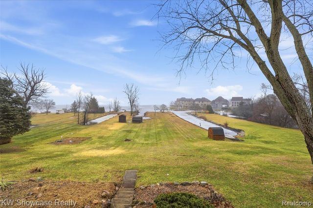 3506 Moberly Drive, Commerce Twp, MI 48382