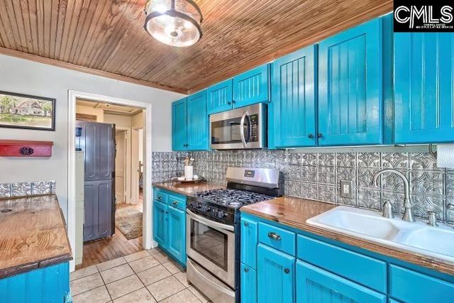 524 Oakland Avenue, Cayce, SC 29033