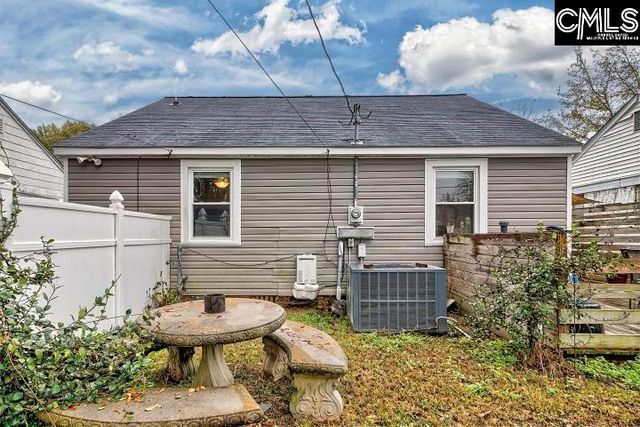 524 Oakland Avenue, Cayce, SC 29033