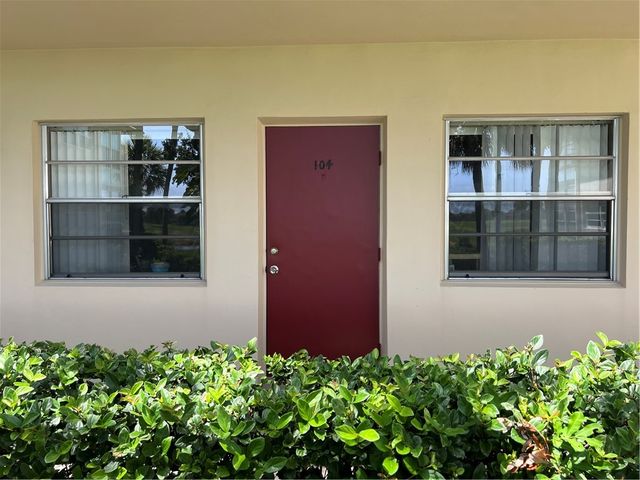 40 Vista Gardens Trail 104, Vero Beach, FL 32962