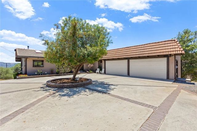 750 Stewart Canyon, Fallbrook, CA 92028