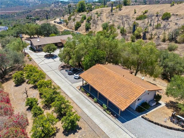 750 Stewart Canyon, Fallbrook, CA 92028