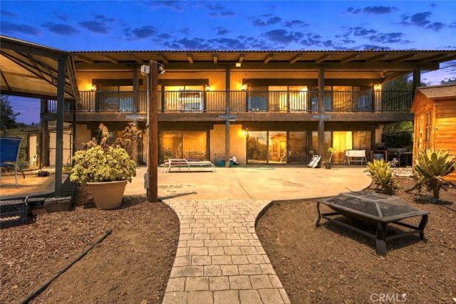 750 Stewart Canyon, Fallbrook, CA 92028