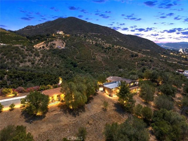 750 Stewart Canyon, Fallbrook, CA 92028