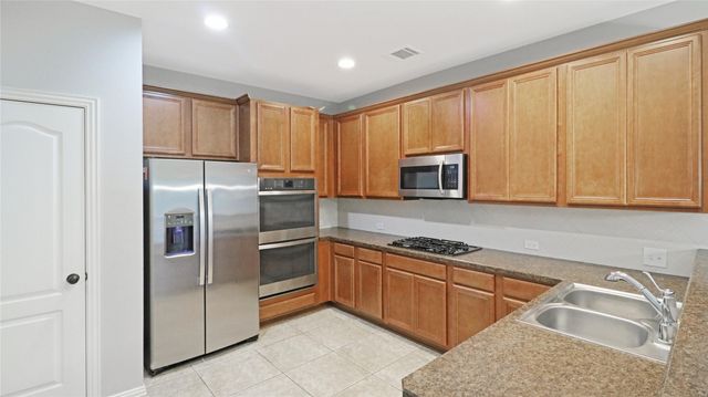 2981 Cattle Baron Drive, Little Elm, TX 75068