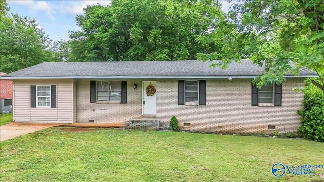 2502 Redmont Road NW, Huntsville, AL 35810