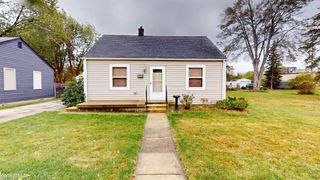 17914 Birmingham Street, Roseville, MI 48066