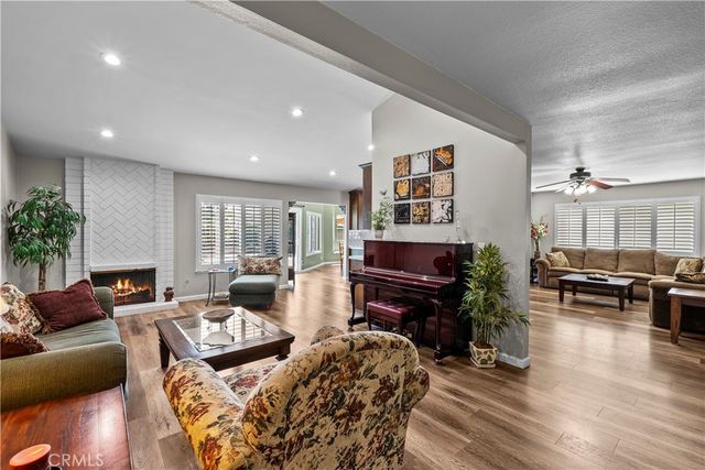 22926 Frisca Drive, Valencia, CA 91354