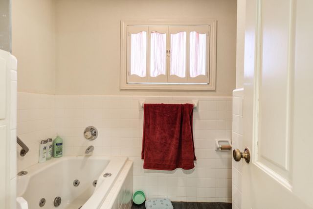 1701 N 7th Street, Tahoka, TX 79373