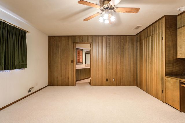 1701 N 7th Street, Tahoka, TX 79373