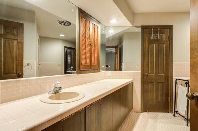 1701 N 7th Street, Tahoka, TX 79373