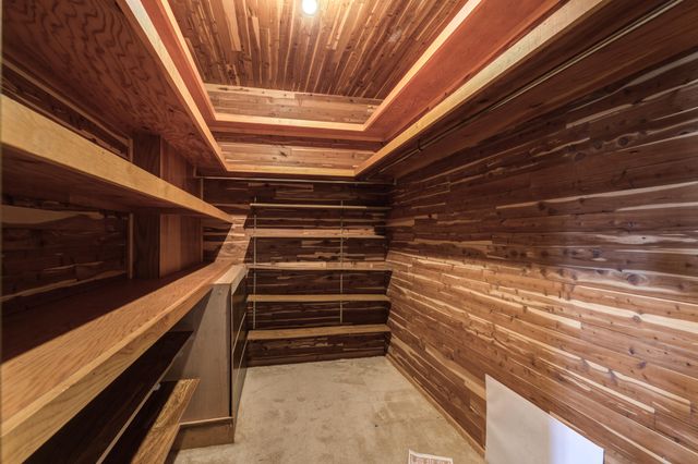 1701 N 7th Street, Tahoka, TX 79373