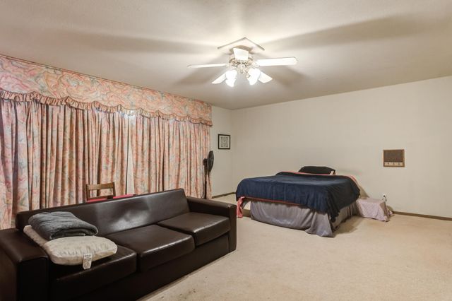 1701 N 7th Street, Tahoka, TX 79373