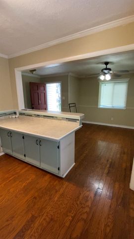 7515 Shoshone Drive, Baytown, TX 77521