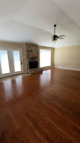 7515 Shoshone Drive, Baytown, TX 77521