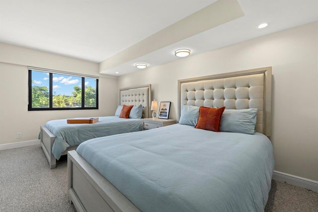 665 SE 21st Avenue 104, Deerfield Beach, FL 33441