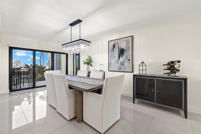 665 SE 21st Avenue 104, Deerfield Beach, FL 33441