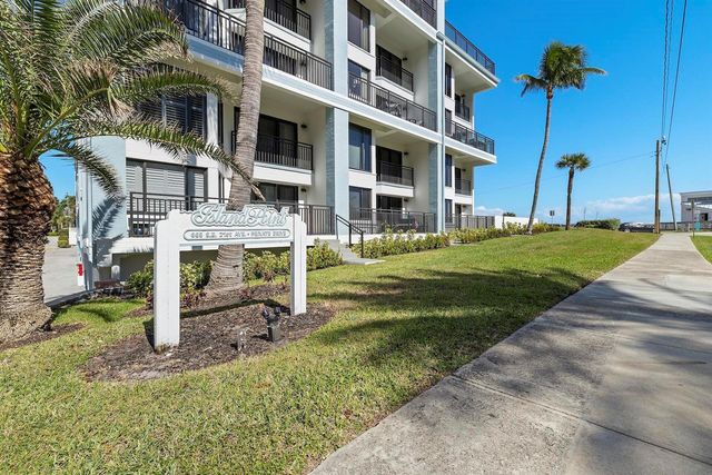 665 SE 21st Avenue 104, Deerfield Beach, FL 33441