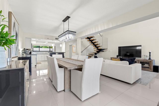 665 SE 21st Avenue 104, Deerfield Beach, FL 33441