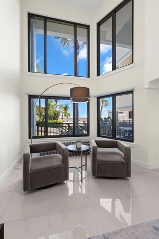 665 SE 21st Avenue 104, Deerfield Beach, FL 33441