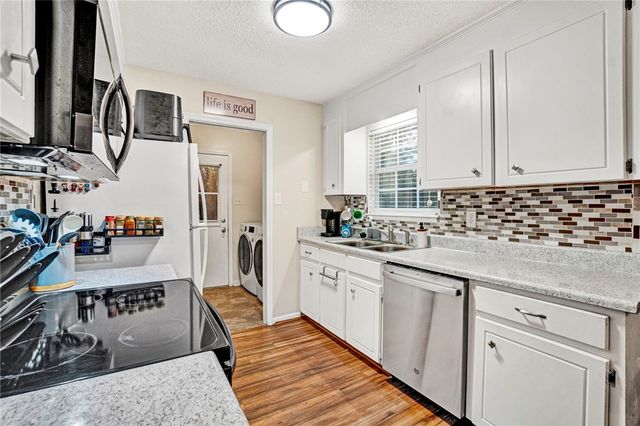 122 Abbey Court, Greenwood, SC 29649