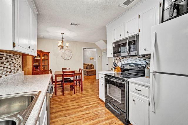 122 Abbey Court, Greenwood, SC 29649