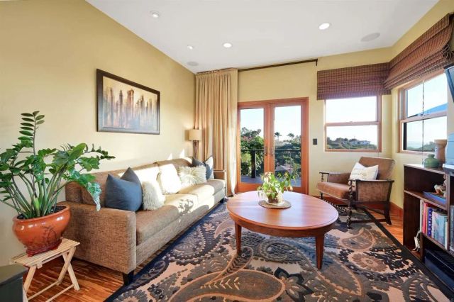 3811 Hiawatha Way, San Diego, CA 92117