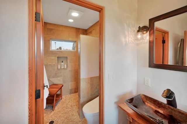 3811 Hiawatha Way, San Diego, CA 92117