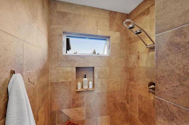 3811 Hiawatha Way, San Diego, CA 92117