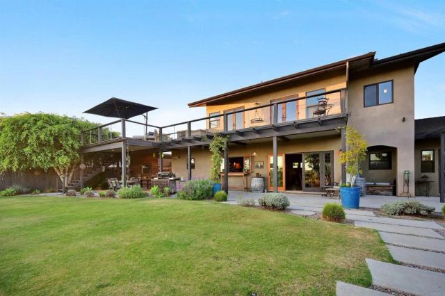 3811 Hiawatha Way, San Diego, CA 92117